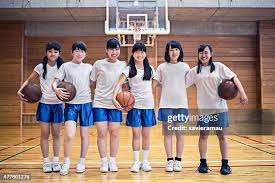 库里复出23，6，巴特勒18，10，勇士力克鹈鹕稳住局面！追梦6犯离场.
